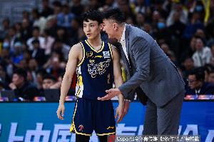 媒体人：广东要捋清楚球队的阵容和打法 常规赛的时间不多了